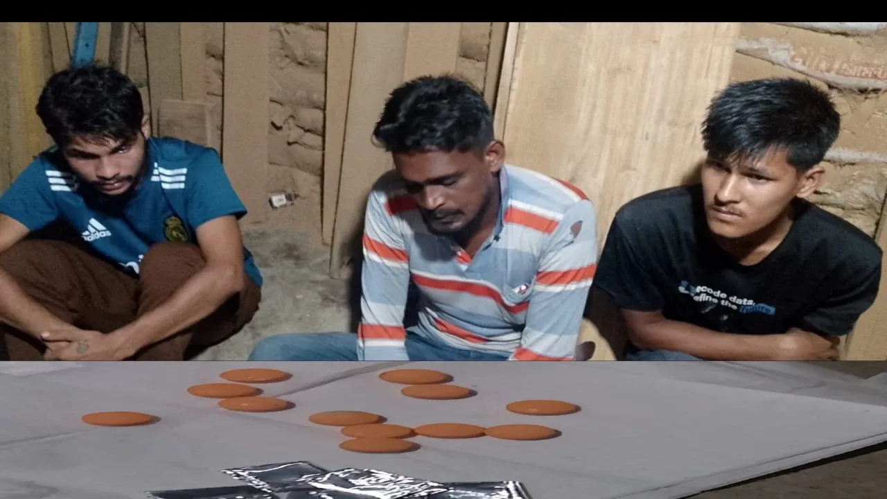রাঙামাটিতে তিন ইয়াবা কারবারিকে আটক করে পুলিশে দিল স্থানীয়রা 