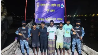 মিয়ানমারে পাচারের পথে ৬০০ বস্তা সিমেন্ট জব্দ,আটক ৫
